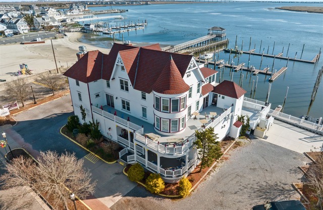 TAVERN ON THE BAY HOTEL - Al Capone Suite