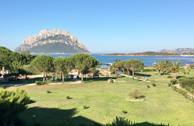 TAVOLARA HOUSE neu renoviert auf 100 mt. vom Meer aus. FREE WIFI