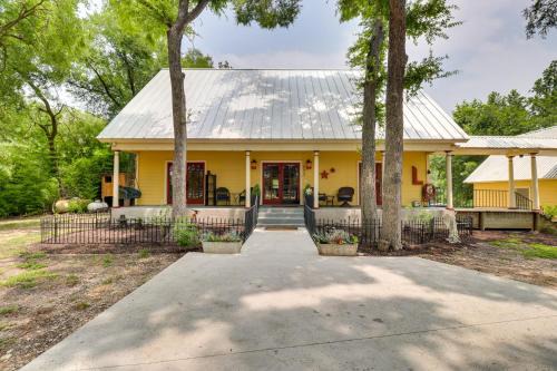 Taylor Vacation Rental with Patio and Creek Access!