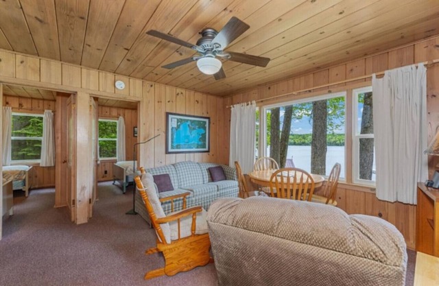 TB8 Thunder Bay Resort Cabin 8