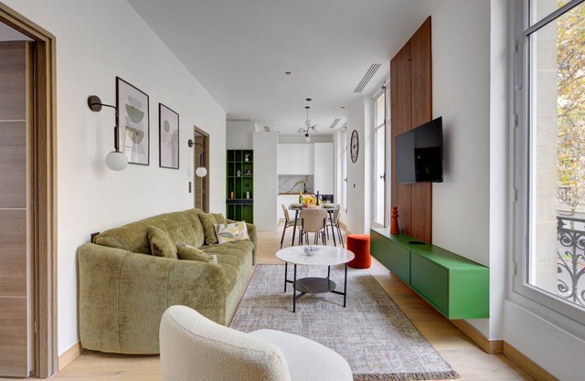 TBS 290 - Superb elegant apartment in Paris