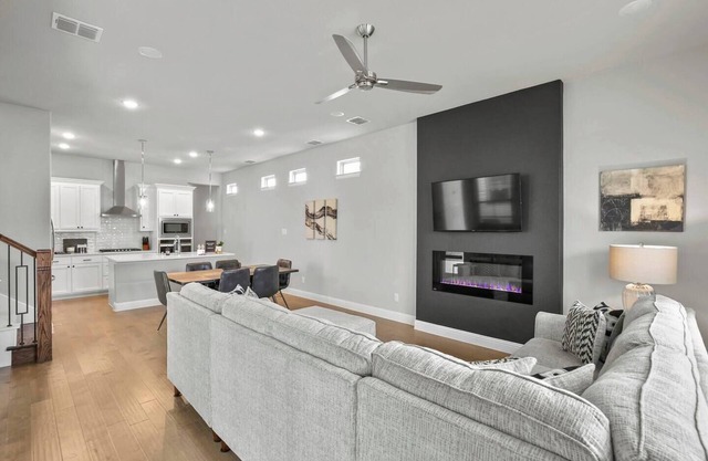 TCH - Stylish 4bd/2.5ba in Frisco w/ Workspace