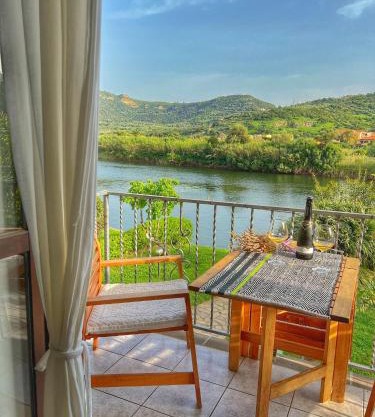 Temo River House Romantic Balcony and Peaceful Retreat in the Heart of Bosa