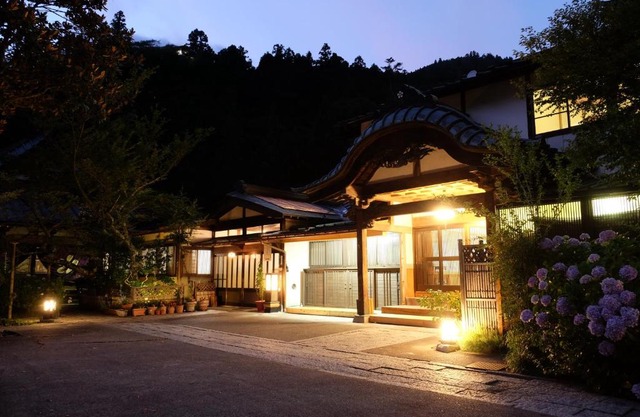 Temple Lodging Shukubo Kakurinbo