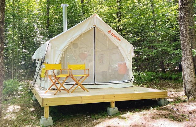Tentrr Signature Site - Hawley Hideaway private campground