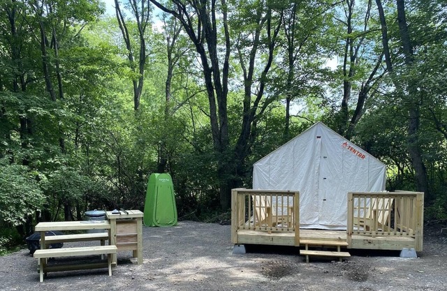 Tentrr Signature Site - Strawberry Hill Camp 1