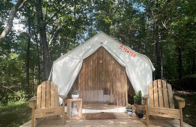 Tentrr Signature Site - Good Vibes Campsite