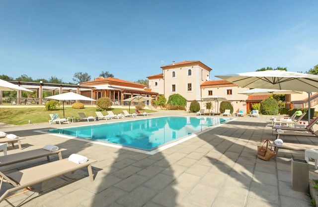 Tenuta Esdra 20, Emma Villas