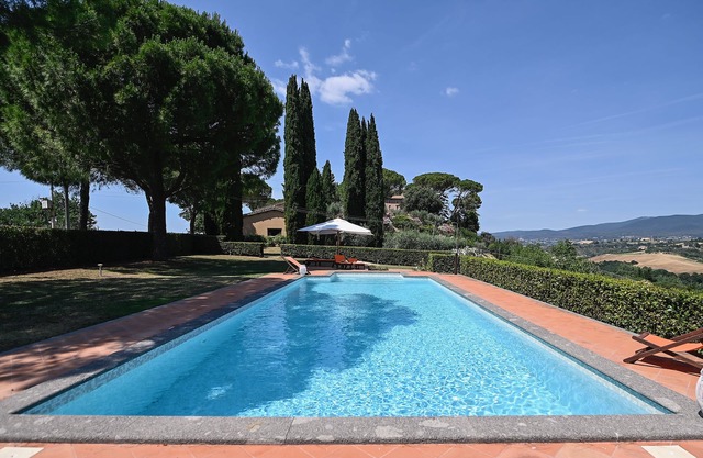Exklusive Villa mit privatem Pool und Tennis in Rom - Villa Mary