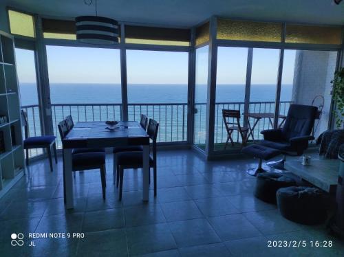 Terrace & Sea Views in Cullera