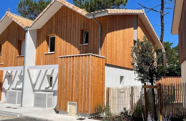 Reihenhaus 3 Schlafzimmer in schöner neuer Residenz, Südstrand