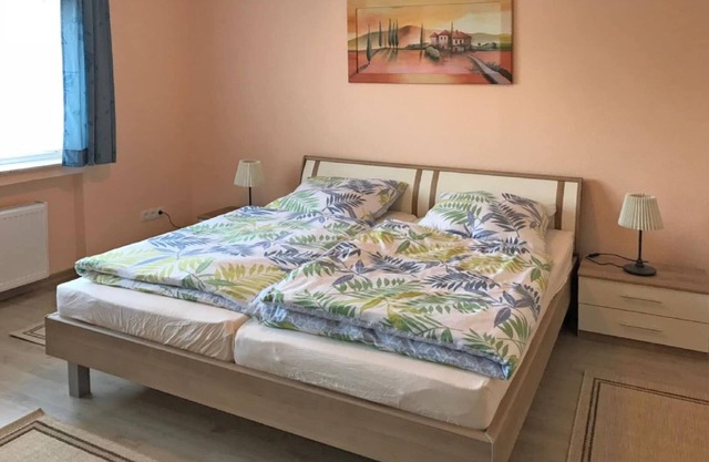 Wohnung in Ellar mit Garten