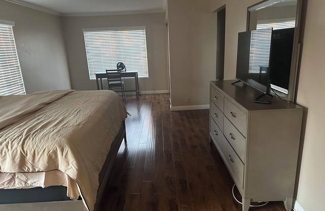 Terrific 4-bedroom house with AC in Walnut