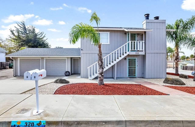 Terrific home close to the beach, restaurants, parks, and activities w/free WiFi