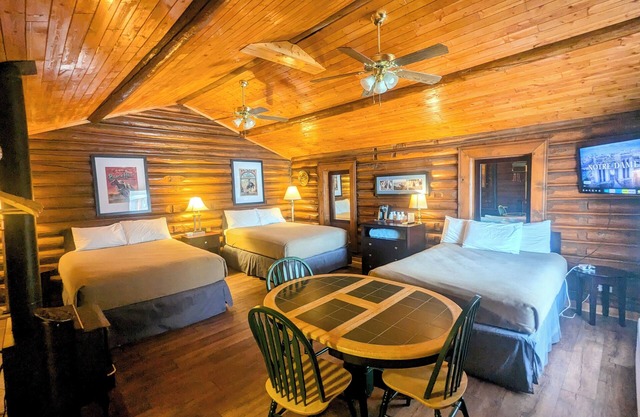 Teton Court Motel