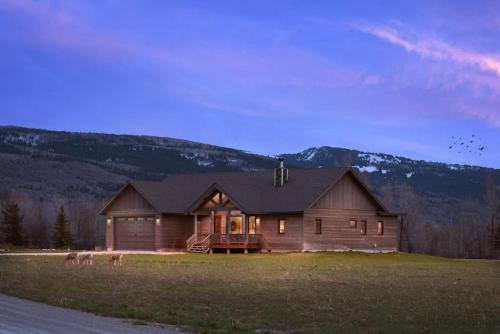 Teton Time - spacious 4 bd 3ba house with mountain