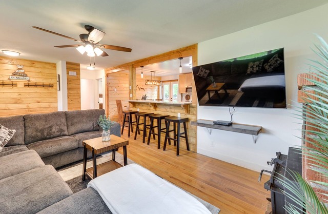 Teton Valley Getaway: Fenced Yard, Grill