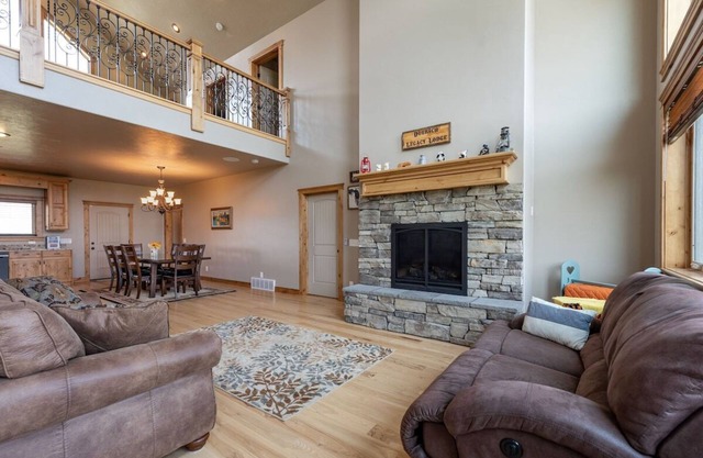 Teton View Retreat ⁓ Game Room ⁓Firepit ⁓Hot Tub