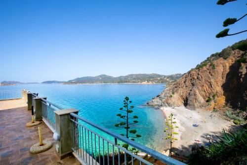Teulada studio with pool and beach access