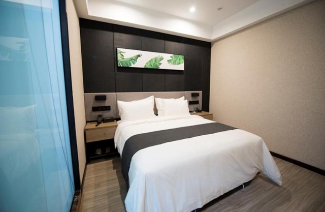 Thank Inn Chain Hotel Jiangsu Wuxi Jiangyin City Yushan Bay
