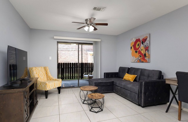 The 3 Queen Suite by 802 & Paredes