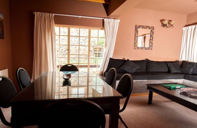 Die 3 Sterne River Lodge