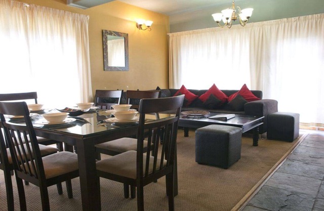 Die 3 Sterne River Lodge