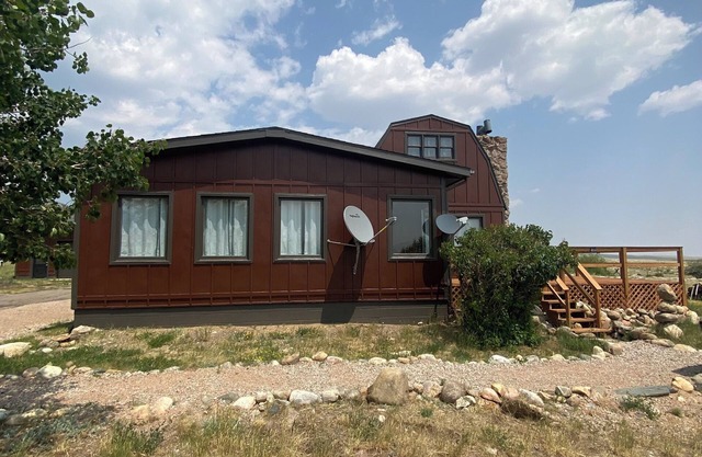 The 360 Charming 3-bedroom house with WiFi and AC in welcoming Centennial