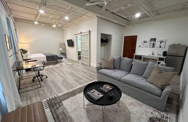 The 610 Flats: Zen Den #25