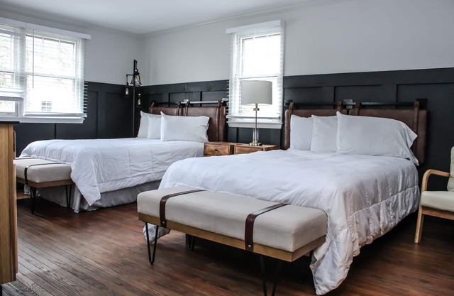 The Anderson Room at the Fairhaven Inn