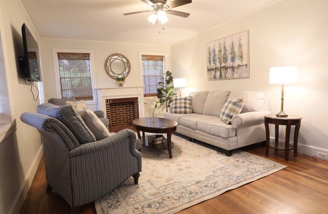 The Ann, 2BR Oxford Stay by Velvet Ditch Villas