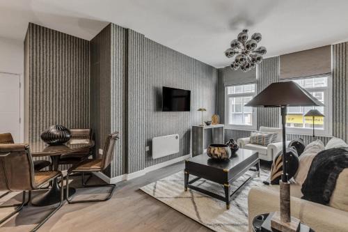 The Arden at Signature Suites