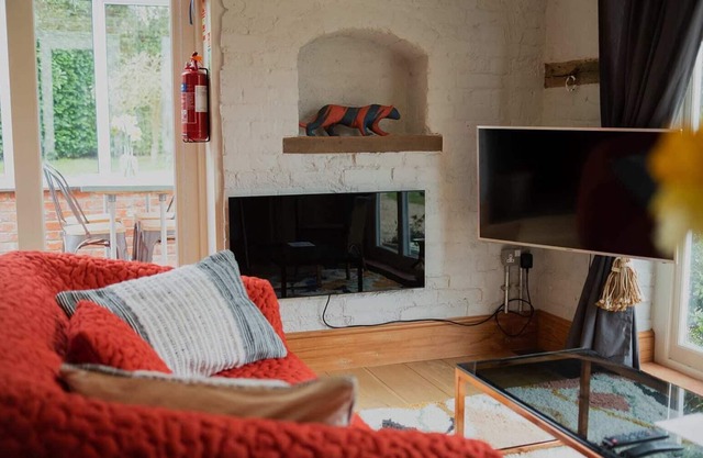 The Art Studio Unique Accommodation near Wymondham