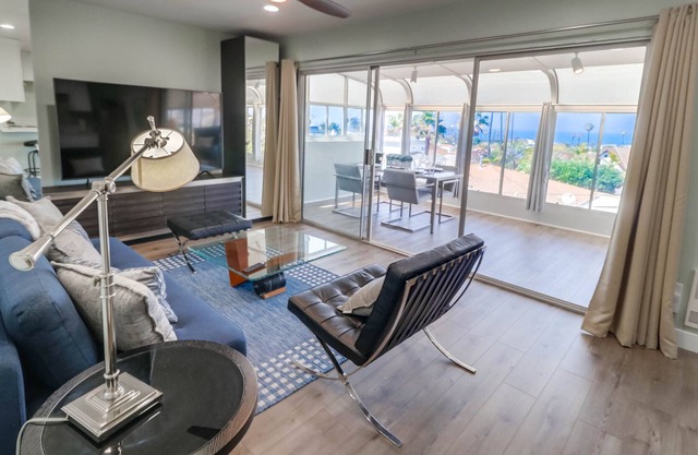 The Artist's Studio, Sunset Cliffs Ocean View - LONG-TERM 30+ DAYS ONLY!