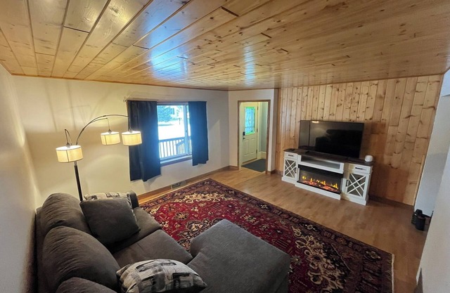 The Ashland Home