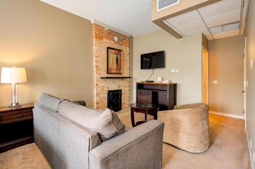 The Avonlea Inn