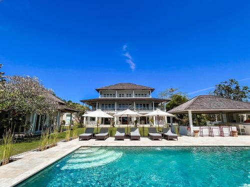 The Backyard Bingin - Private Mansion, overlooking Bingin Beach, with Cook, Ideal for Private Events and Weddings