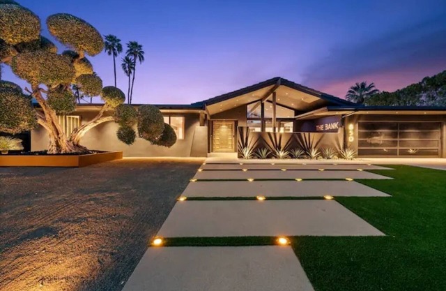 THE BANK: Mid-Century Luxury Resort Palm Springs