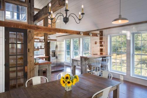 the barn at barn & bike