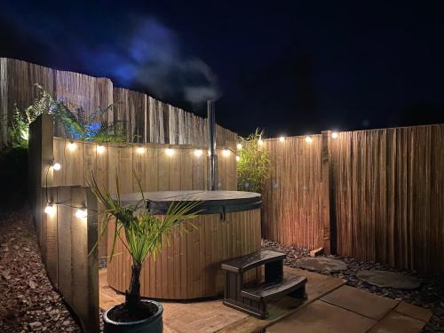 The Barn at Burfords with wood fired hot tub