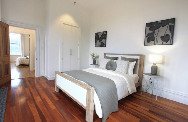 THE BARRACKS – THE OLD MT COOK POLICE STATION Pet friendly, free parking 4 cars