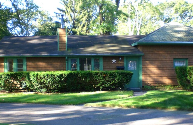 The Barrington Cottage - Wohnen auf einer Ebene! Ihr Zuhause fern von Zuhause.