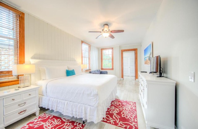 The Bartlum-Luxurious Studio