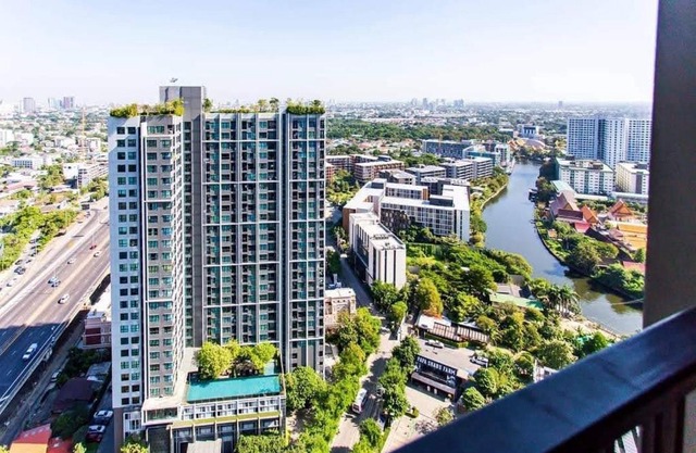 The Base Park West - Bangkok Sukhumvit 77