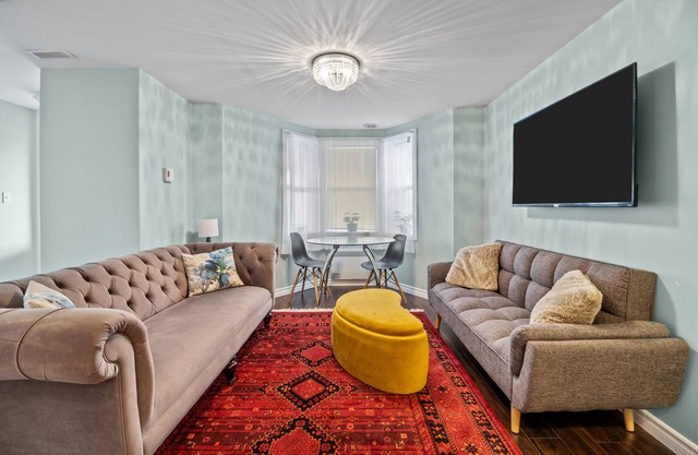 The Battery Harbour Lower Suite,