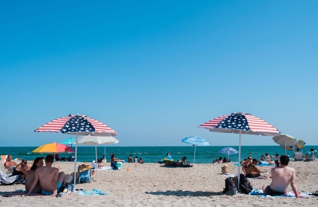 The Beach House NY, a beach block home in Far Rockaway with a vibe