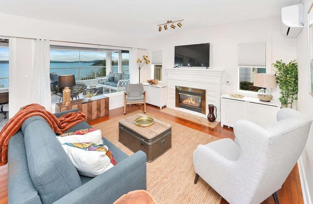 The Beach House Suite