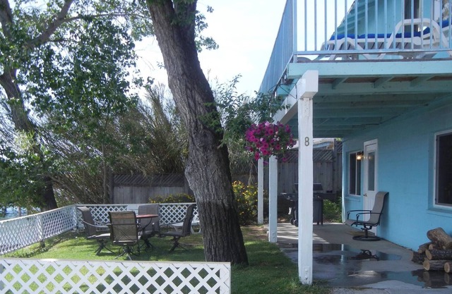 The Beach House Clearlake Oaks