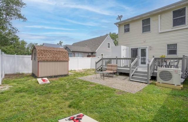 The BeachPlumB Retreat-2BR Home in Lewes-Mins to the Beach w/ backyard and grill