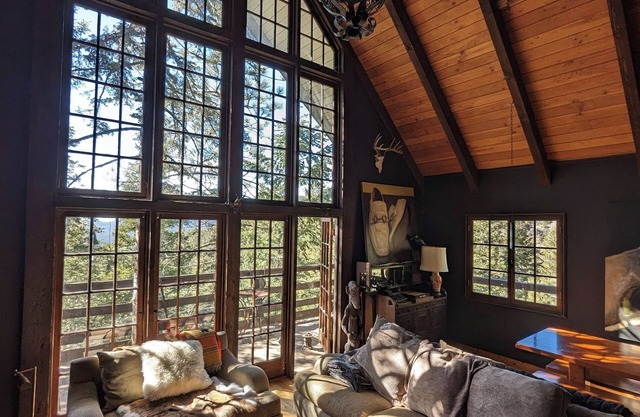 The Bear Lair: A Private Mountain Retreat